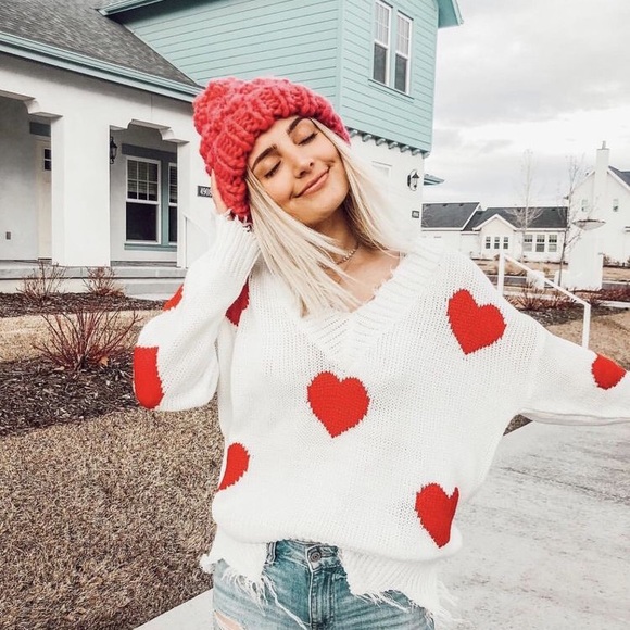 Valentines sweater - Picture 4 of 4